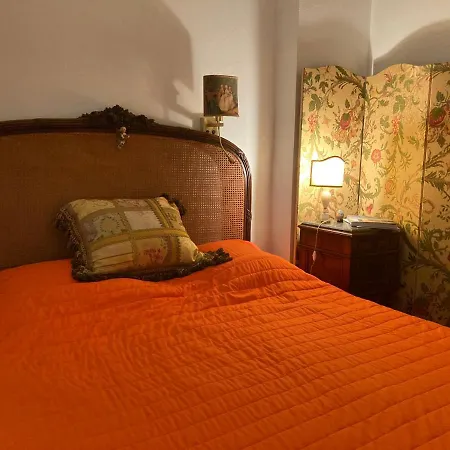Hotel Petite Maison De Pecheurs Hypercentre La Rochelle 3*